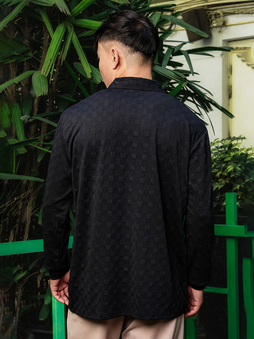House Of Koala Black Solid Textured Cable Knit Drop-Shoulder Relaxed Fit Polo Neck Full Sleeve T-Shirt