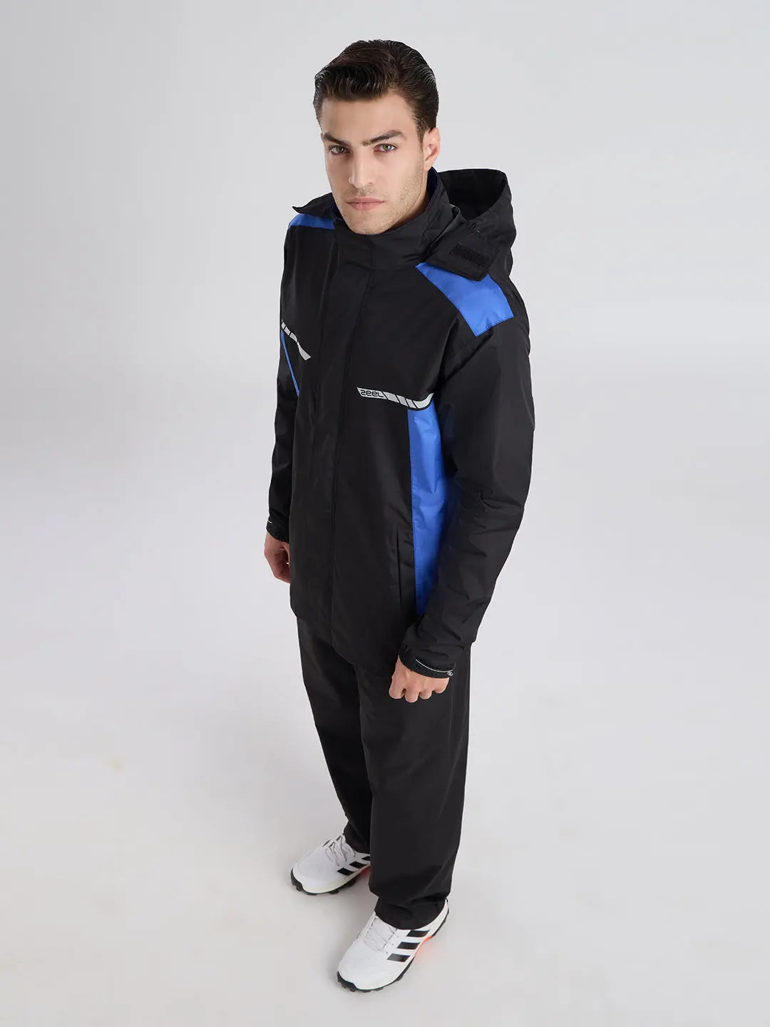 BLACK,BLUE