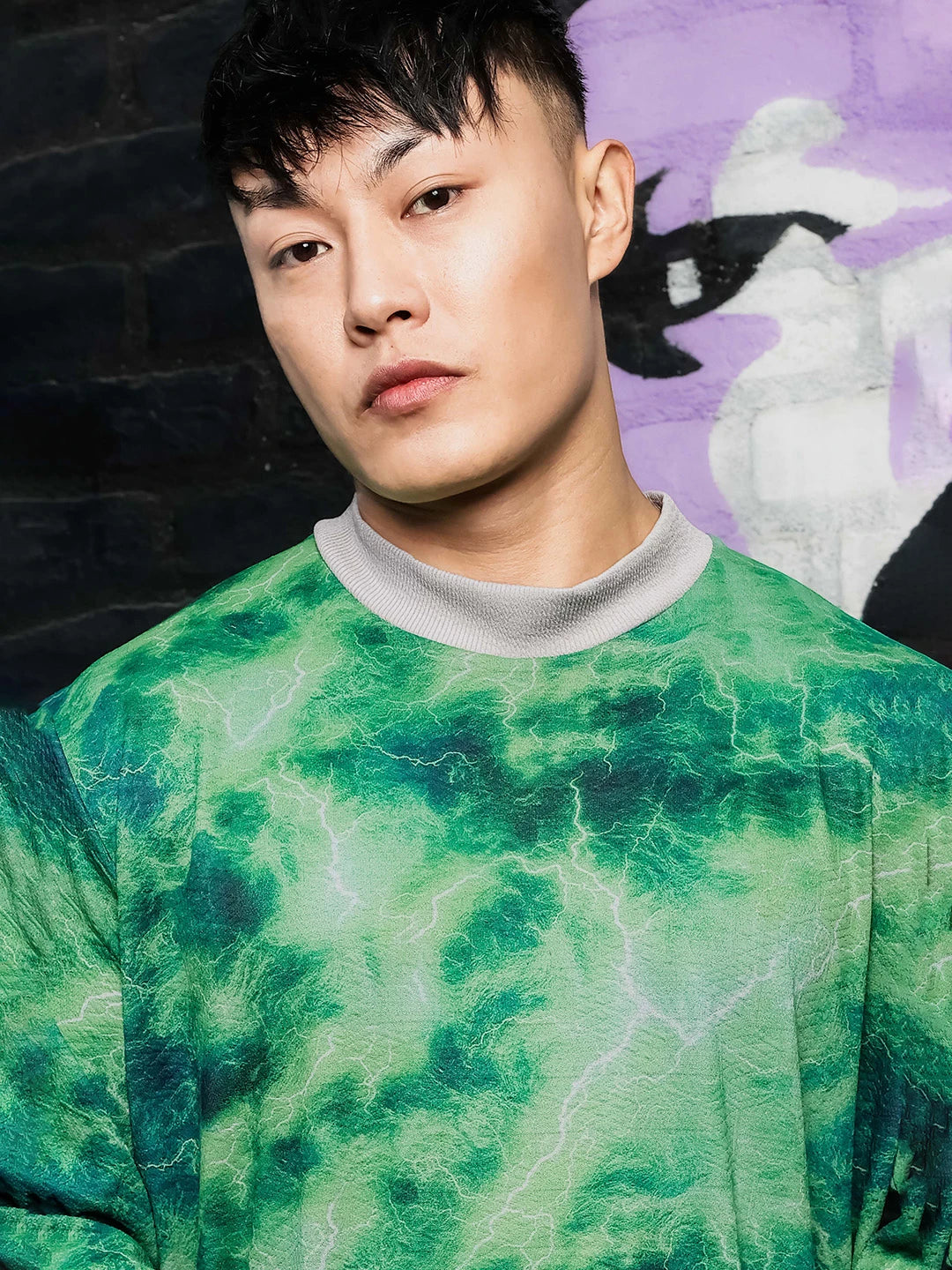 House Of Koala Grey & Green Abstract Printed Drop-Shoulder Relaxed Fit Pullover T-tshirt